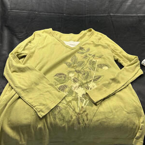 White Stag Tee WOMENS green long sleeve